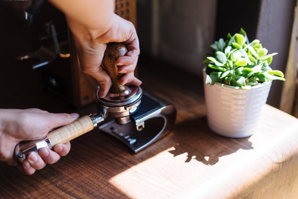 Cafelat Mirror Tamping Stand - Caffeine Lab
