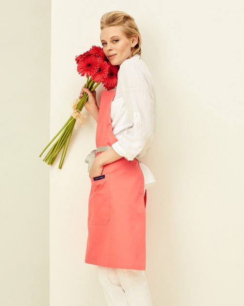 Lucio Verso Coral Classic Apron - Caffeine Lab