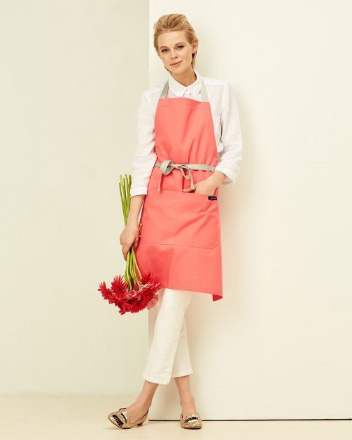 Lucio Verso Coral Classic Apron - Caffeine Lab